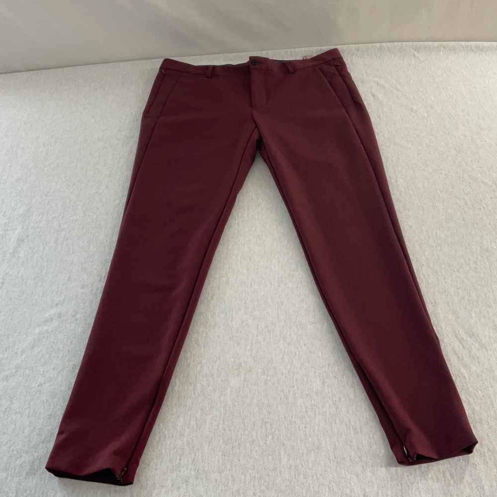ZARA RN# 77302 ANKLE ZIP WOMEN’S DRESS PANTS SIZE: 32 COLOR: BURGUNDY